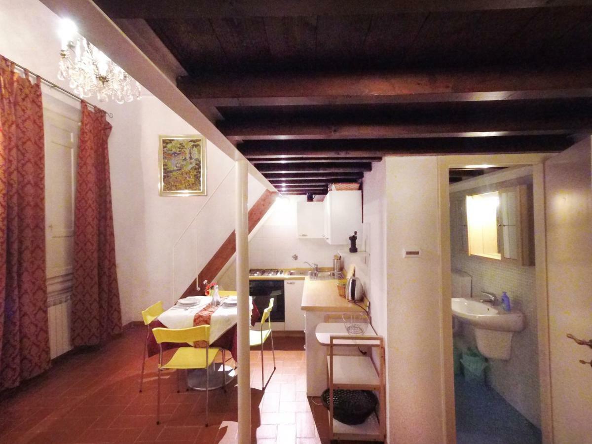 Florentine Style Central Apartments Флоренція Екстер'єр фото