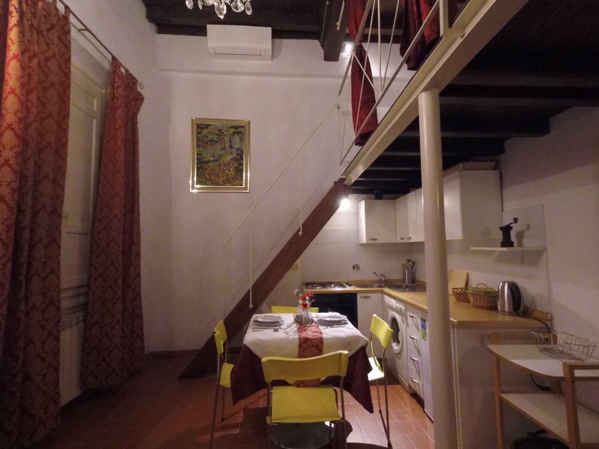 Florentine Style Central Apartments Флоренція Екстер'єр фото